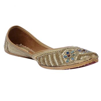 Women Synthetic Gold juties 1