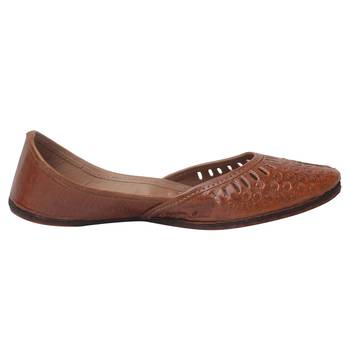 women Tan synthetic Juties 3