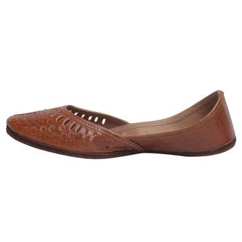 women Tan synthetic Juties 4