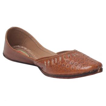 women Tan synthetic Juties 2