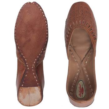 women Tan synthetic Juties 6