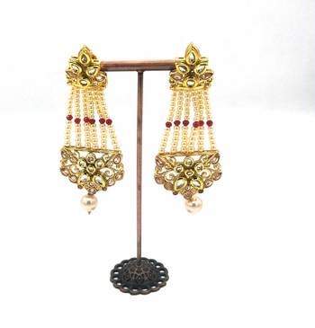 Gold-Plated  Pearl Chandelier Earring 2