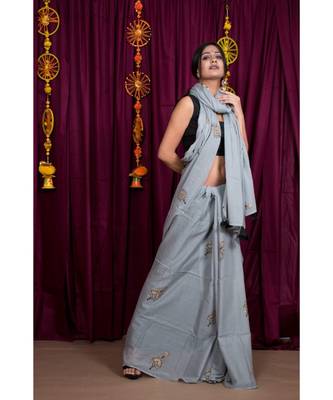 Grey printed cotton saree with blouse 4