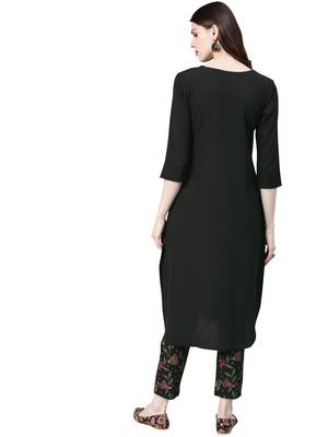 Women's Black Colour Solid Straight Crepe Kurta 2
