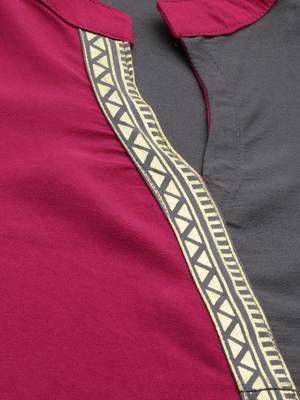 Women's Pink Colour Solid Straight Crepe Kurta 4