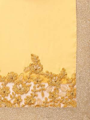 Yellow printed Crepe saree with blouse 4