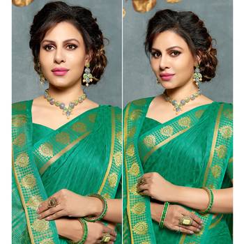 Green woven Silk Blend saree with blouse 2