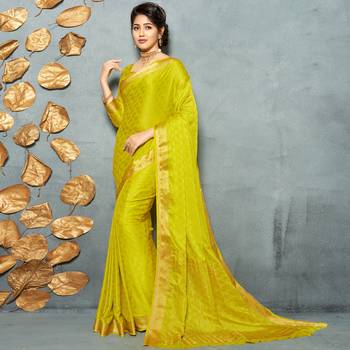 Green woven Silk Blend saree with blouse 1