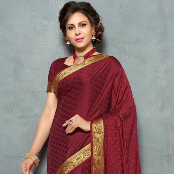 Maroon woven Silk Blend saree with blouse 2