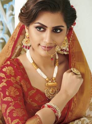 Beige woven raw silk saree with blouse 2
