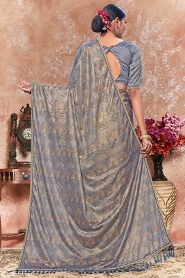 Grey plain silk saree with blouse 4