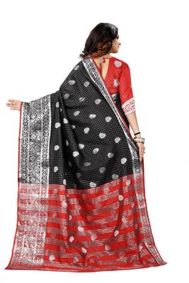 Black Woven Jacquard Saree With Blouse 3