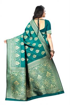 Green Woven Silk Saree With Blouse 3