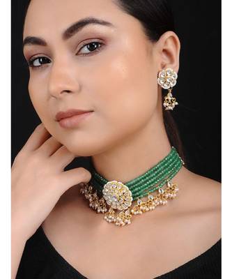 Green Gold Tone Kundan And Beads Choker Set 1