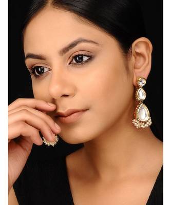 Gold Tone Kundan And Pearls Earrings 1