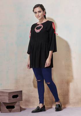 Black embroidered viscose rayon long-tops 1
