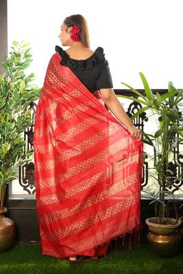 Dark Red Blended Matka Saree With Allover Golden Printed Buta 2