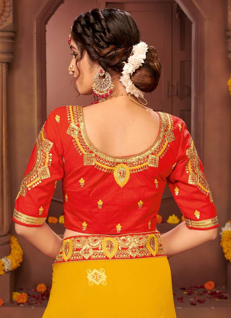 Women's Silk Blend Yellow Woven Design Handloom Saree With Blouse Piece