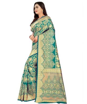 green woven art silk saree with blouse 2