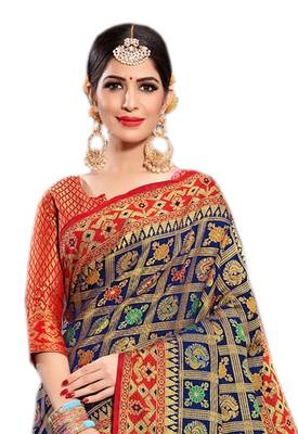 Navy Blue Woven Silk Saree With Blouse 3