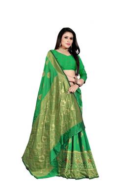  green woven jacquard saree with blouse 3