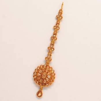 Gold Maang Tikka 1