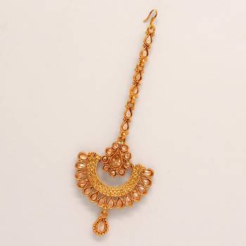 Gold Maang Tikka 1