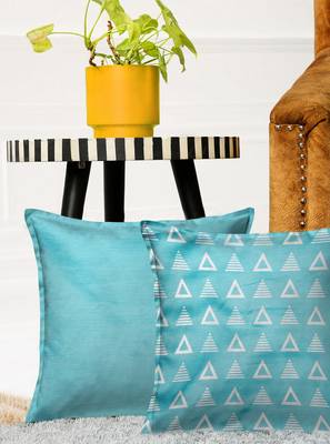 HOUZZCODE Multicoloured Set of 2 Solid Square Cushion Covers 1