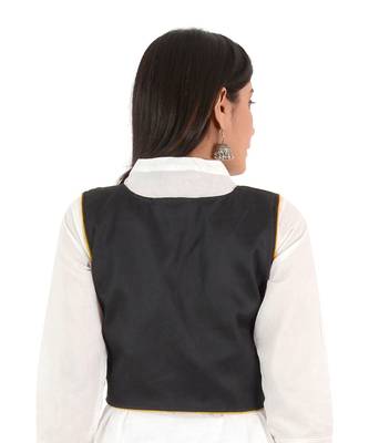 Women's Cotton Blend Kutchi Embroidered Sleeveless Short Ethnic Jacket/Koti 2