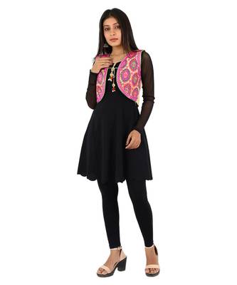 Women's Cotton Blend Kutchi Embroidered Sleeveless Short Ethnic Jacket/Koti 4