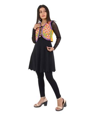 Women's Cotton Blend Kutchi Embroidered Sleeveless Short Ethnic Jacket/Koti 4