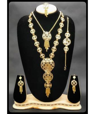 Gold necklace sets 1