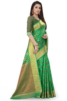Green woven silk blend saree with blouse 3