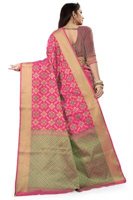 Pink woven silk blend saree with blouse 4