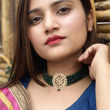 Green Gold Tone Kundan Choker 1