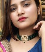 Green Gold Tone Kundan Choker