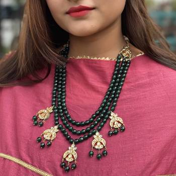 Green Gold Tone Kundan Necklace 1
