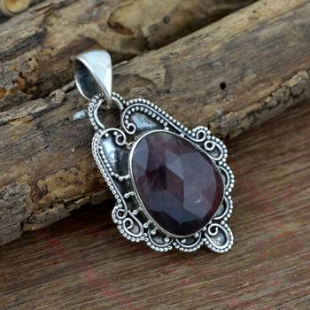 Multicolor Sapphire   Pendants 2