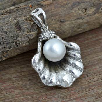 White Pearl Pendants 3