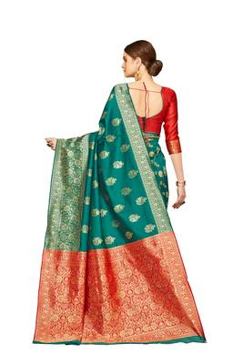  green woven jacquard saree with blouse 1