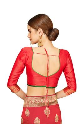  red woven jacquard saree with blouse 4