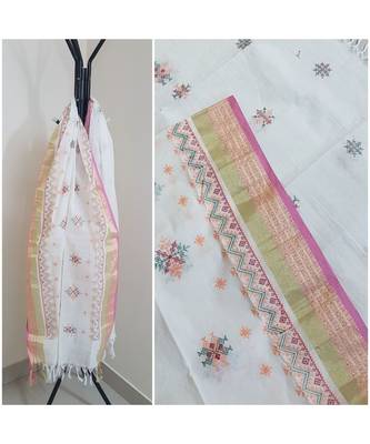 White kota cotton dupatta with kasuti embroidery 1