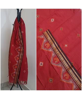 Red kota cotton dupatta with kasuti embroidery 1