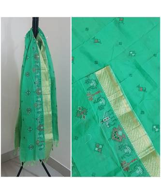 Green kota cotton dupatta with kasuti embroidery 1