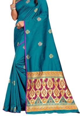 Blue Embroidered Silk Saree With Blouse 2