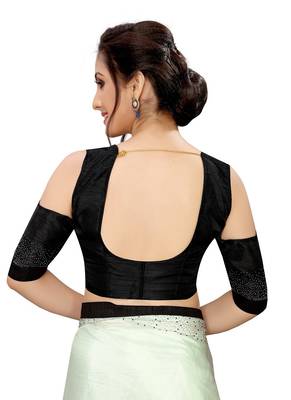 Cream plain silk saree with blouse 3