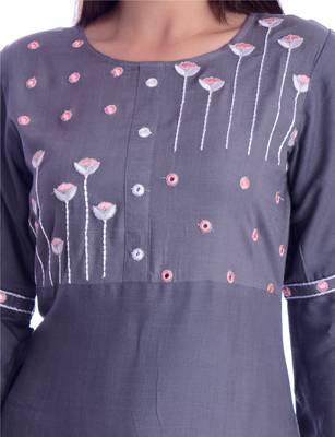 grey printed Rayon kurtas-and-kurtis 4