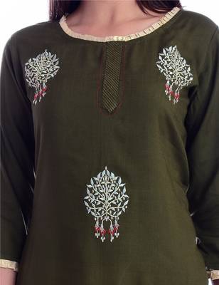 green printed Rayon kurtas-and-kurtis 4