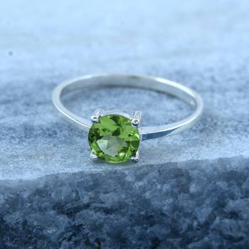 Green Peridot   925 Sterling Silver Rings 3