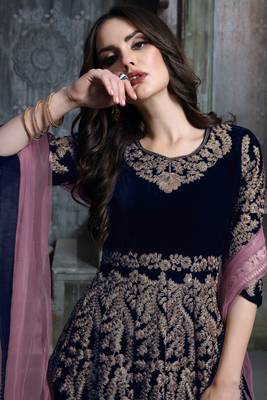 Navy-blue embroidered velvet salwar 2